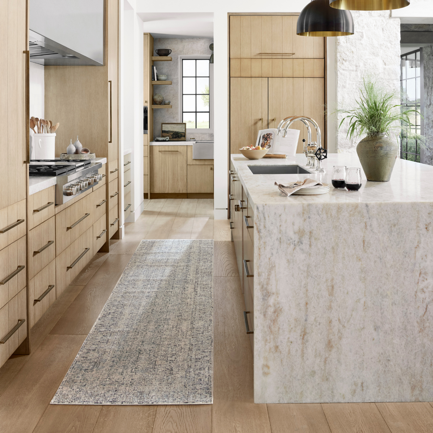Homvirex Alie Stone Mist runner in a styled interior